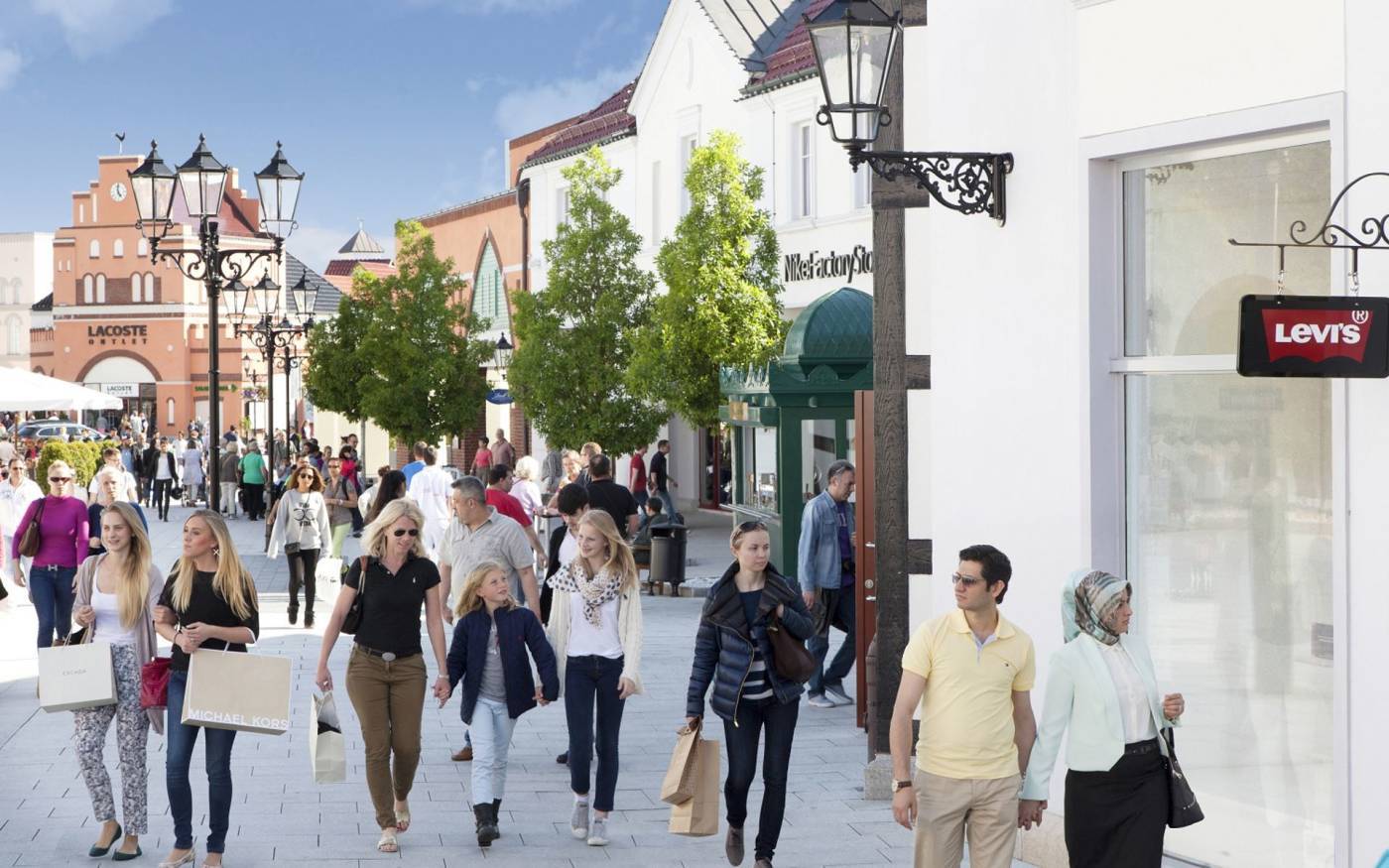 Berlin Designer Outlet Wustermark подражает традиционной немецкой архитектуре