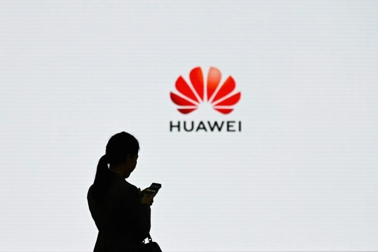 Huawei планирует обучить 100,000 профессионалов к 2026 году Академия