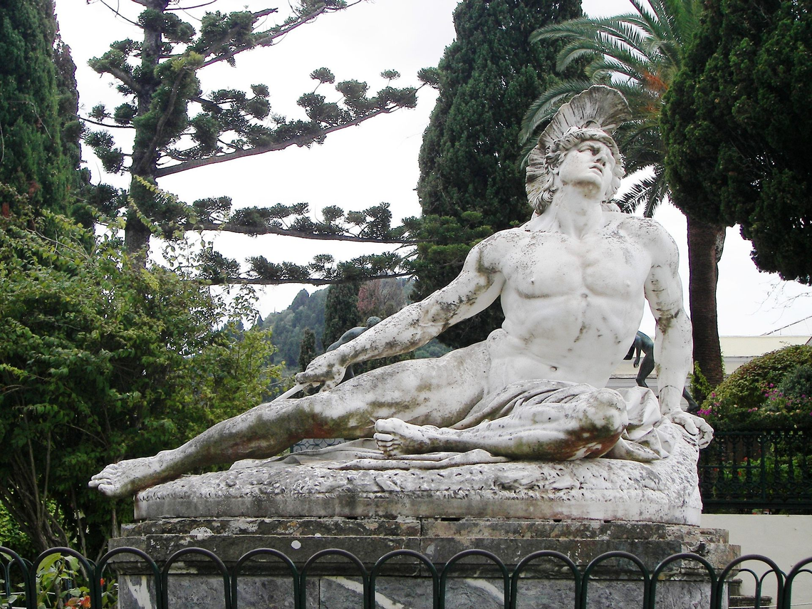 Статуя Ахилеса, Корфу