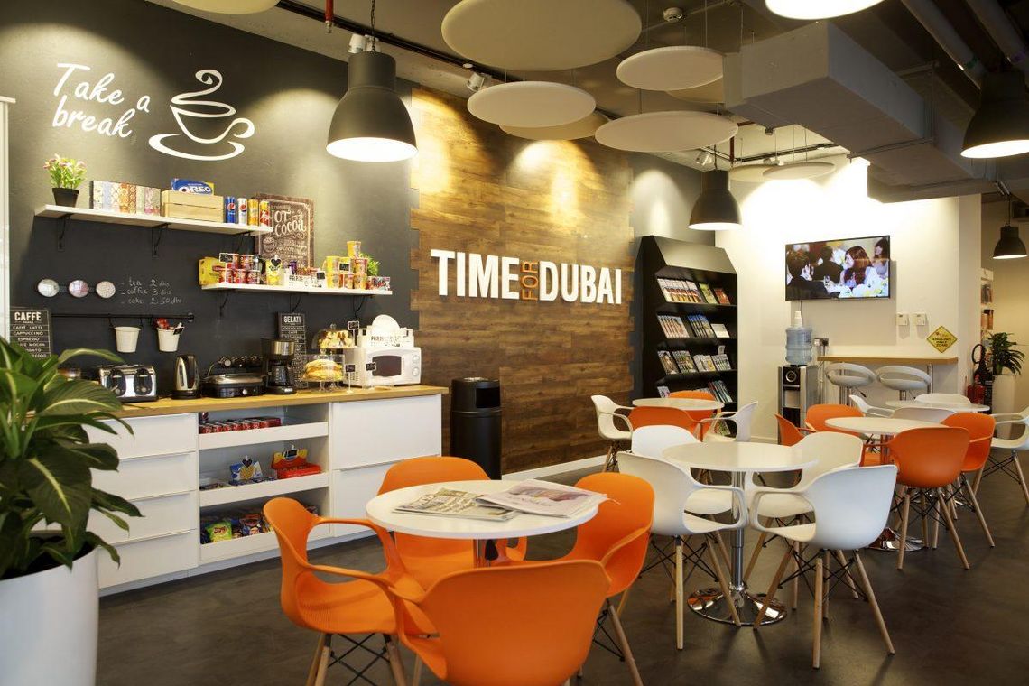 Кафе и лаундж в ES Dubai