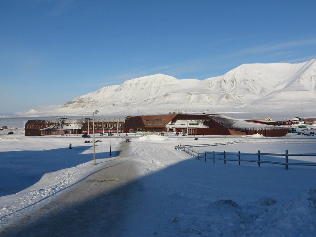 Университетский центр Свальбард на Шпицбергене